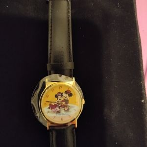 1998 Disney Christmas Cast Celebration Watch.